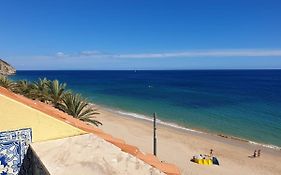 Blue House Sesimbra With Parking